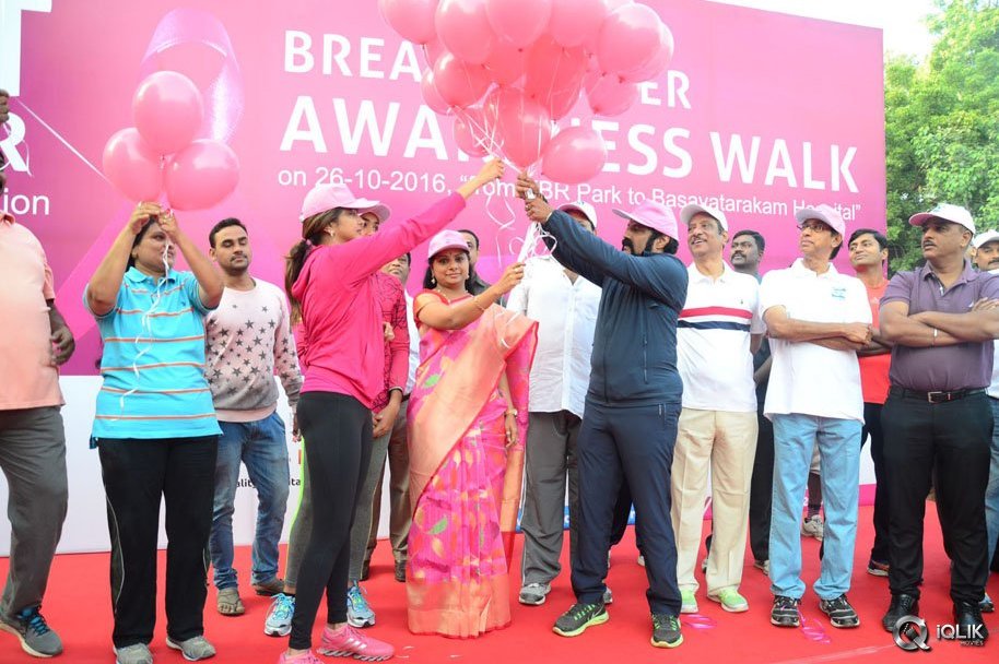 Celebs-At-Breast-Cancer-Awareness-Walk